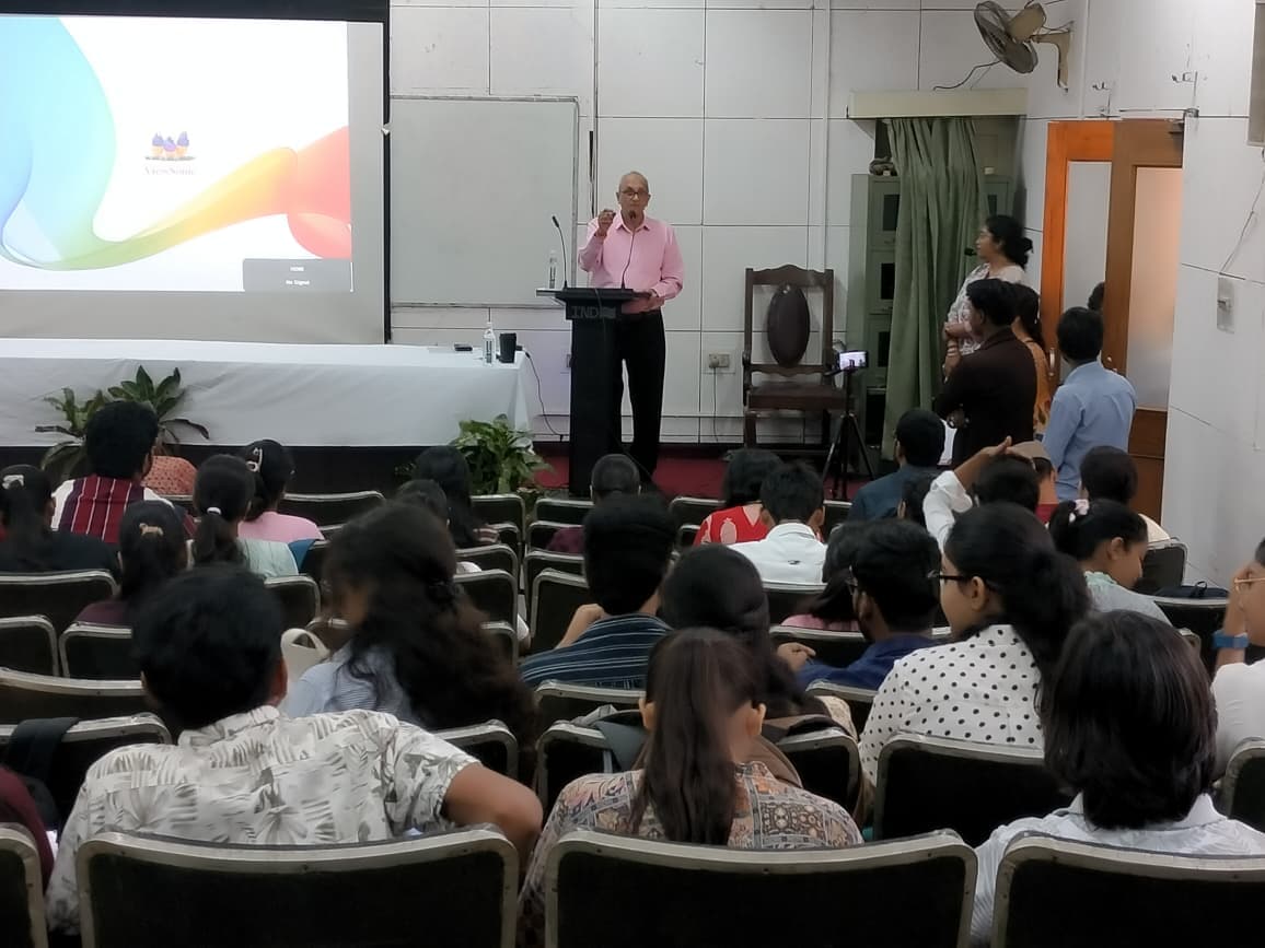 Allahabad University Academic Building photo 13